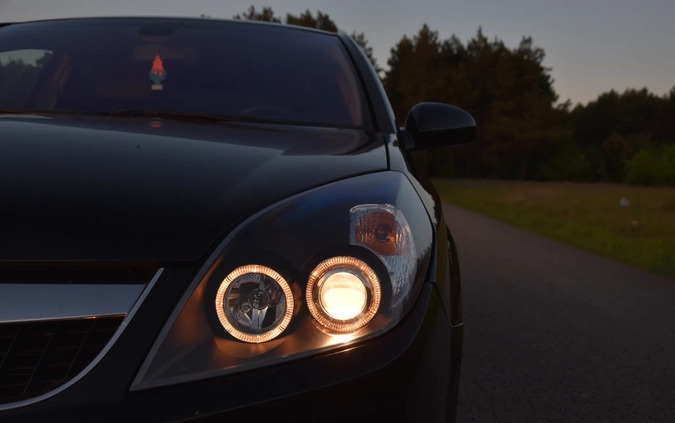 Opel Vectra cena 12500 przebieg: 190000, rok produkcji 2007 z Radom małe 301